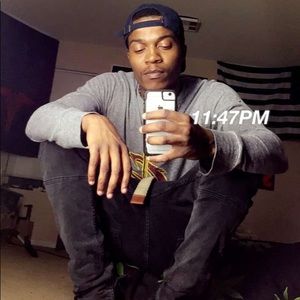 Meet , Shomari..a very dope individual👨🏾‍🎨🌹